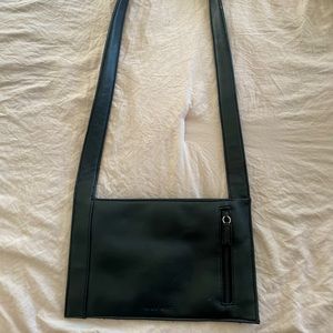 Vintage black shoulder bag/wallet
